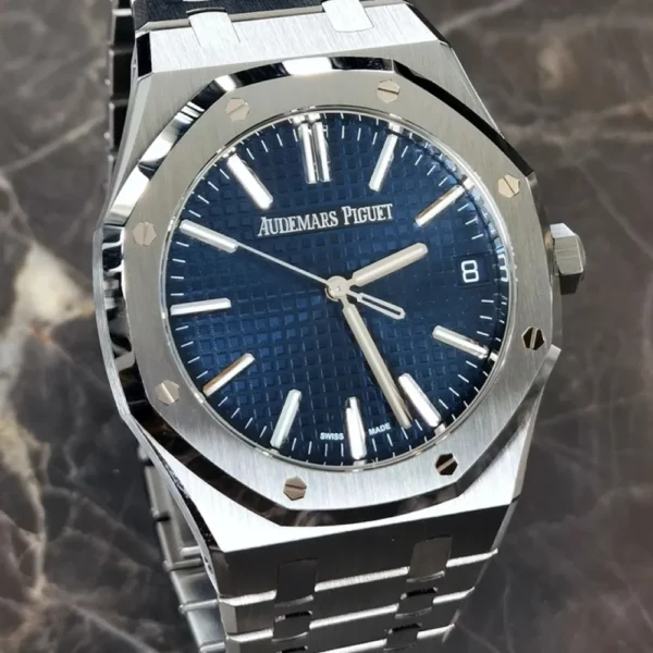 ROYAL OAK SERIES AUTOMATIC WINDING WATCH 5O ANNIVERSARY EDITION Ref. 15550ST.OO.1356ST.01 - Image 2