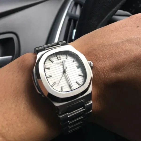 7118/1A - Patek Philippe NAUTILUS - Image 4