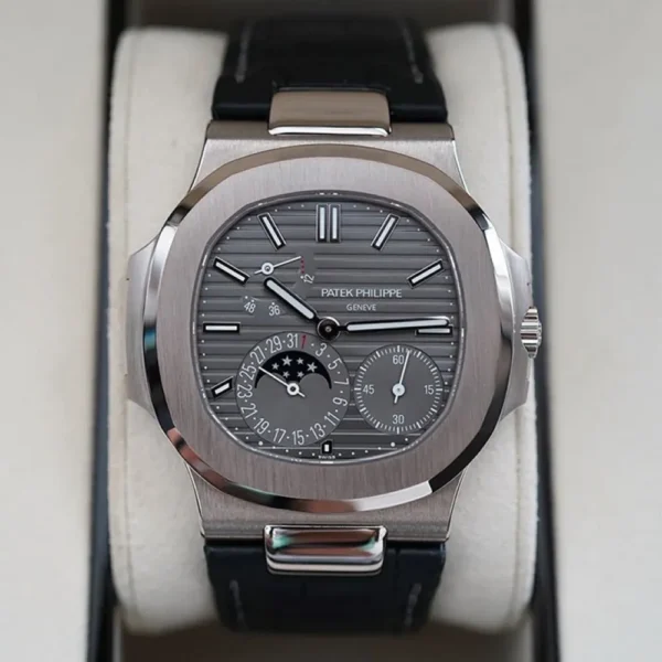 5712G - Patek Philippe NAUTILUS - Image 2