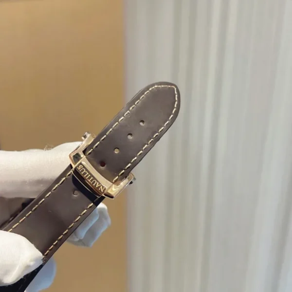 5712GR-001 Patek Philippe NAUTILUS - Image 9